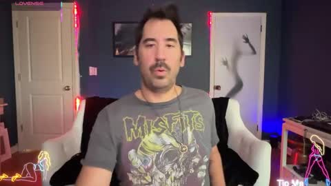 Snapshot of mistermikey24 chatting on October 19, 2025, 5:35 pm Mikey Jerkoff online show from October 19, 2025, 5:35 pm