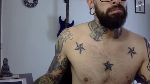 Snapshot of misternocturne chatting on September 21, 2025, 2:29 pm misternocturne online show from September 21, 2025, 2:29 pm