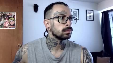 Snapshot of misternocturne chatting on October 15, 2025, 5:35 pm misternocturne online show from October 15, 2025, 5:35 pm