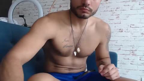 mistersam33 online show from January 3, 2025, 12:19 pm