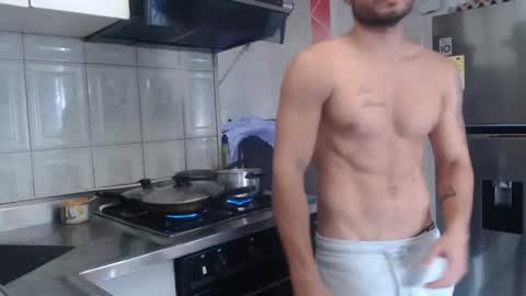 mistersam33 online show from February 10, 2025, 5:09 pm