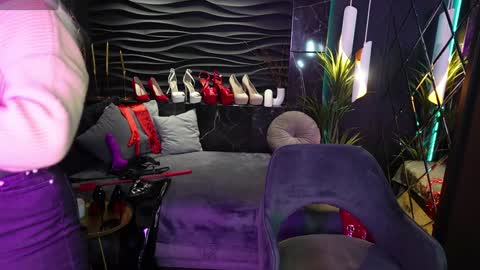 Darsy online show from January 23, 2025, 1:45 pm