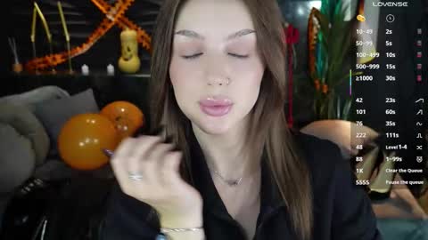 Darsy online show from November 2, 2025, 6:05 am