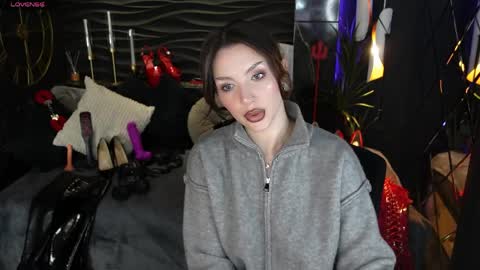 Snapshot of mistress_darsy chatting on March 30, 2026, 5:41 am Darsy online show from March 30, 2026, 5:41 am