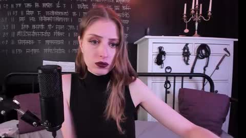 Snapshot of mistress_marlene chatting on September 16, 2025, 9:32 am Mistress Marlene online show from September 16, 2025, 9:32 am