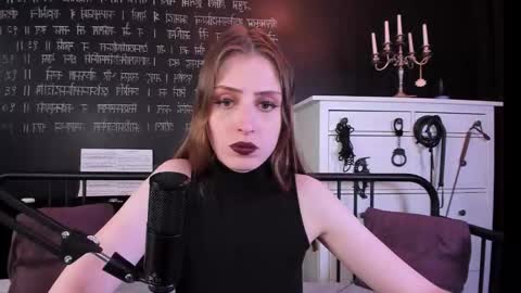 Snapshot of mistress_marlene chatting on October 24, 2025, 10:33 am Mistress Marlene online show from October 24, 2025, 10:33 am