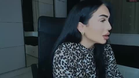 mistress_meryem online show from February 3, 2026, 10:48 pm