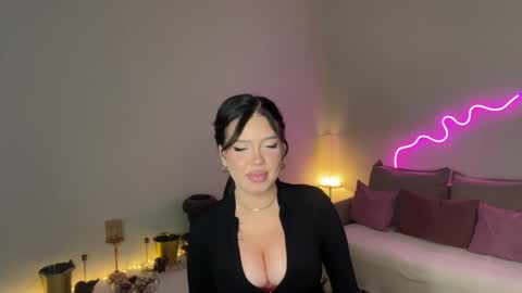 Snapshot of mistress_of_hearts chatting on May 16, 2026, 7:45 pm Mia online show from May 16, 2026, 7:45 pm