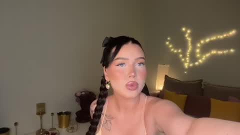 Snapshot of mistress_of_hearts chatting on July 11, 2026, 2:09 pm Mia online show from July 11, 2026, 2:09 pm