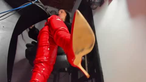 Mistress Anna Alves online show from July 16, 2026, 1:22 am
