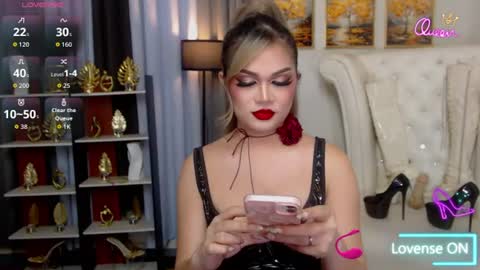 mistressathenna online show from June 17, 2026, 12:07 pm