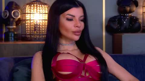 Elenia online show from February 16, 2026, 4:03 pm