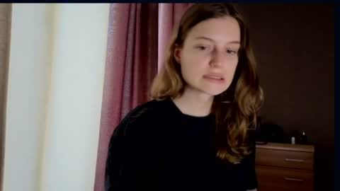 Snapshot of mistresselizy chatting on June 17, 2026, 12:40 pm mistresselizy online show from June 17, 2026, 12:40 pm