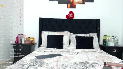 Snapshot of mistresskattia chatting on January 8, 2025, 11:19 pm mistresskattia online show from January 8, 2025, 11:19 pm