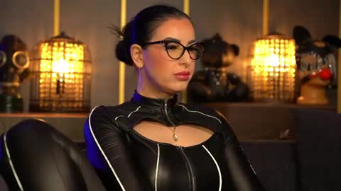 Mistress Kelly online show from April 1, 2026, 12:11 am