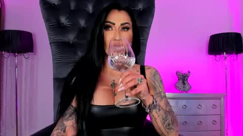 Snapshot of mistresskennya chatting on May 13, 2026, 6:16 pm mistresskennya online show from May 13, 2026, 6:16 pm