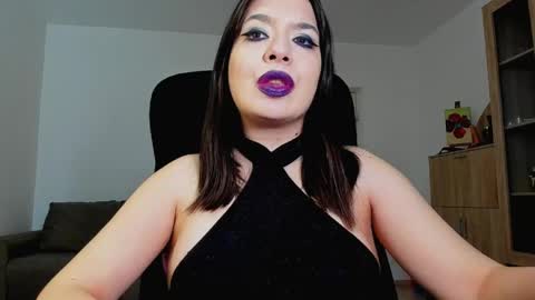 YourGoddessM online show from May 18, 2026, 4:02 pm