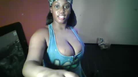 mistressmochareign online show from March 16, 2026, 5:44 am