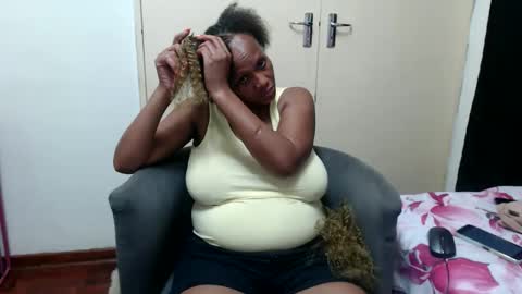 mistressshirleyx online show from October 30, 2025, 5:57 pm