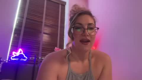 Snapshot of mistresssx chatting on June 24, 2026, 12:37 pm Miss X online show from June 24, 2026, 12:37 pm
