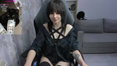 misty_dark online show from May 20, 2026, 11:05 am