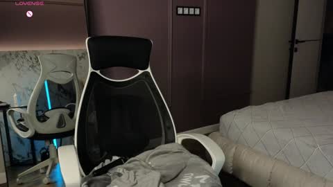 misty_roseee online show from February 6, 2025, 7:13 am