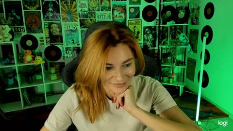 MistyBarnes NONUDE MODEL online show from December 2, 2024, 8:41 am