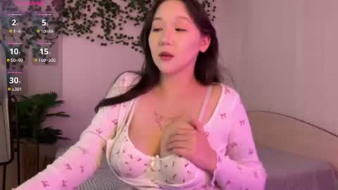 Snapshot of mistyymona chatting on July 15, 2026, 2:11 pm Mona online show from July 15, 2026, 2:11 pm