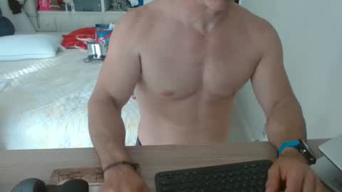 Snapshot of mitcheli chatting on January 8, 2026, 2:19 pm Onlyfans online show from January 8, 2026, 2:19 pm