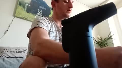 mitchi198989 online show from December 4, 2025, 12:36 pm