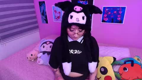  Miwa Violet  online show from December 14, 2025, 2:06 am