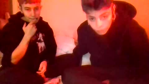 mixgatitaxmultiorgasmica online show from March 9, 2025, 7:48 pm