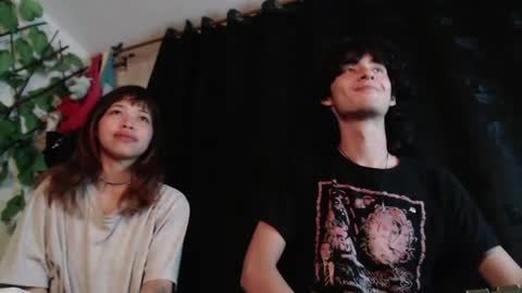 Naomi and Nekorii online show from April 20, 2026, 11:39 pm