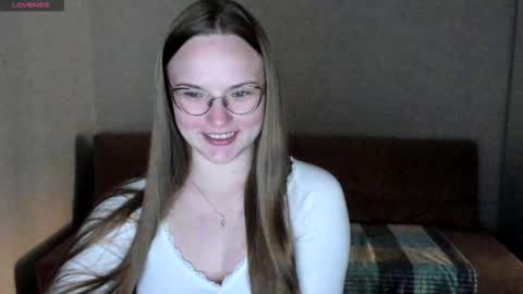 Miya online show from September 8, 2025, 4:28 pm