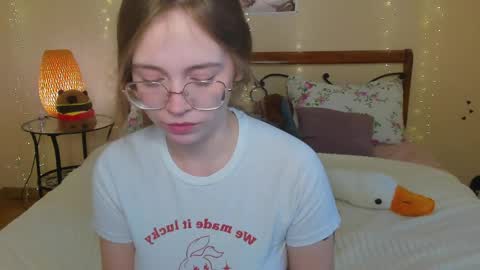 Miya online show from May 19, 2026, 1:56 am