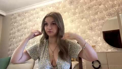 Snapshot of mizuki_wa chatting on July 15, 2026, 6:29 am Mizuki online show from July 15, 2026, 6:29 am
