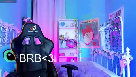 Mizuki online show from February 26, 2025, 3:32 am