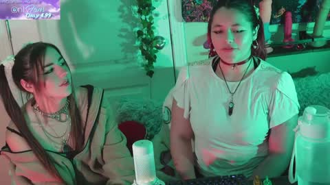 Hera  Tethra Bathtub stream  20k followers  Ask about our custom videos3 online show from January 8, 2025, 3:17 pm