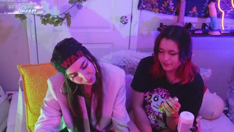 Hera  Tethra Bathtub stream  20k followers  Ask about our custom videos3 online show from January 20, 2025, 4:55 pm