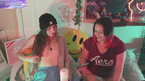 Hera  Tethra Bathtub stream  20k followers  Ask about our custom videos3 online show from January 30, 2025, 5:28 pm