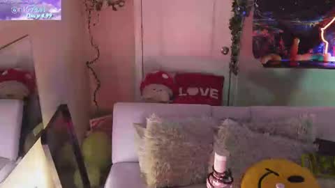 Hera  Tethra Bathtub stream  20k followers  Ask about our custom videos3 online show from February 19, 2025, 9:25 pm