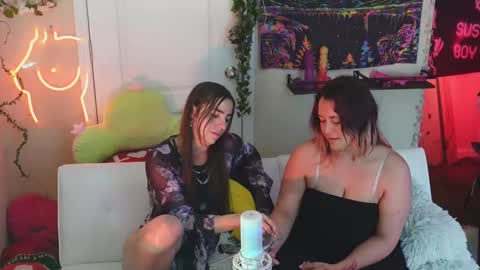 Hera  Tethra Bathtub stream  20k followers  Ask about our custom videos3 online show from March 12, 2025, 7:06 pm