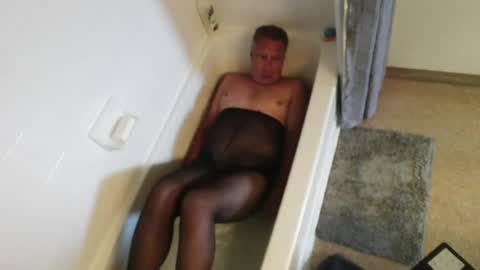 Snapshot of mjeffrey460699861 chatting on June 16, 2026, 6:10 pm mjeffrey460699861 online show from June 16, 2026, 6:10 pm