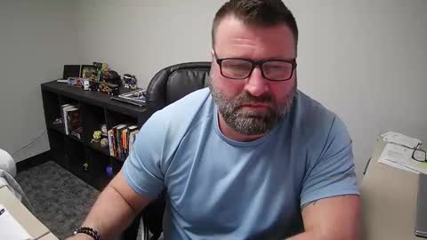 MLangworthy online show from March 24, 2026, 8:14 pm