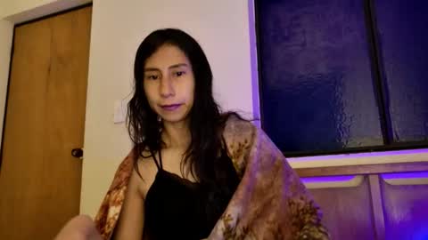 MoonLipson online show from September 16, 2025, 11:06 pm