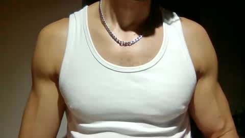 Snapshot of mmuscularman chatting on May 25, 2026, 7:03 am mmuscularman online show from May 25, 2026, 7:03 am