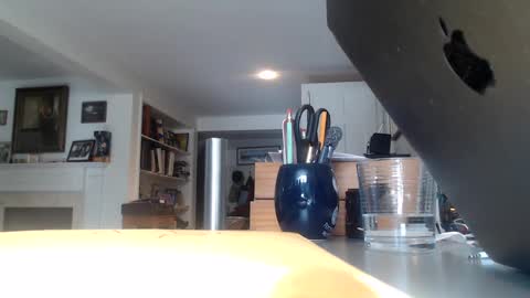 mmythmaker online show from February 4, 2025, 4:18 pm