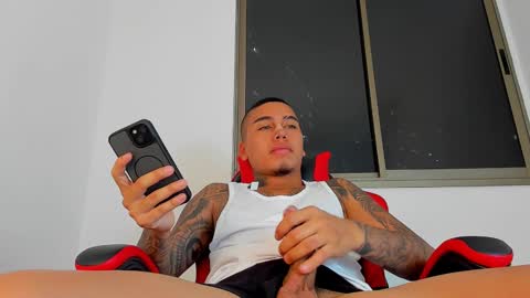 mnell28 online show from March 20, 2026, 1:54 am