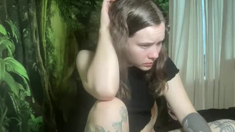 Misty online show from December 17, 2025, 12:27 am