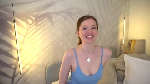 Snapshot of moan_elisa chatting on May 23, 2026, 5:12 am moan_elisa online show from May 23, 2026, 5:12 am